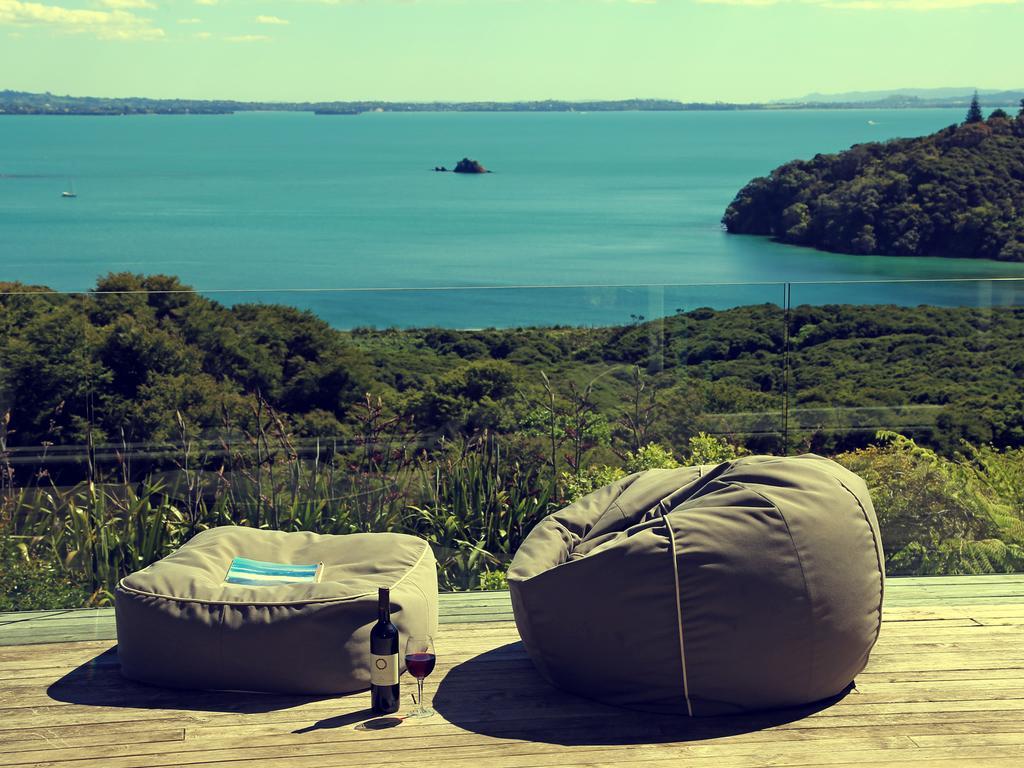 Koi Roc Waiheke Island Accommodation ภายนอก รูปภาพ