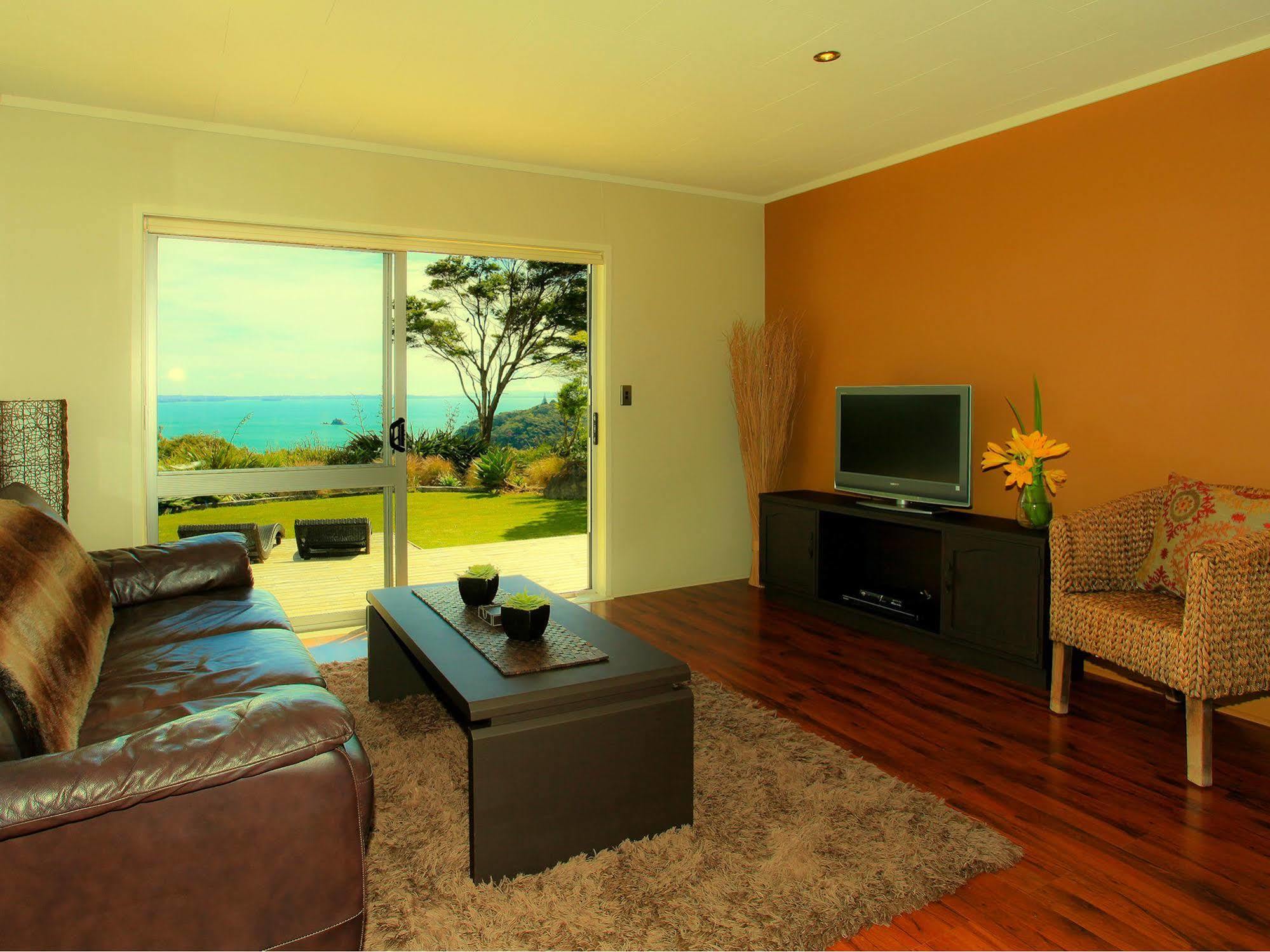 Koi Roc Waiheke Island Accommodation ภายนอก รูปภาพ