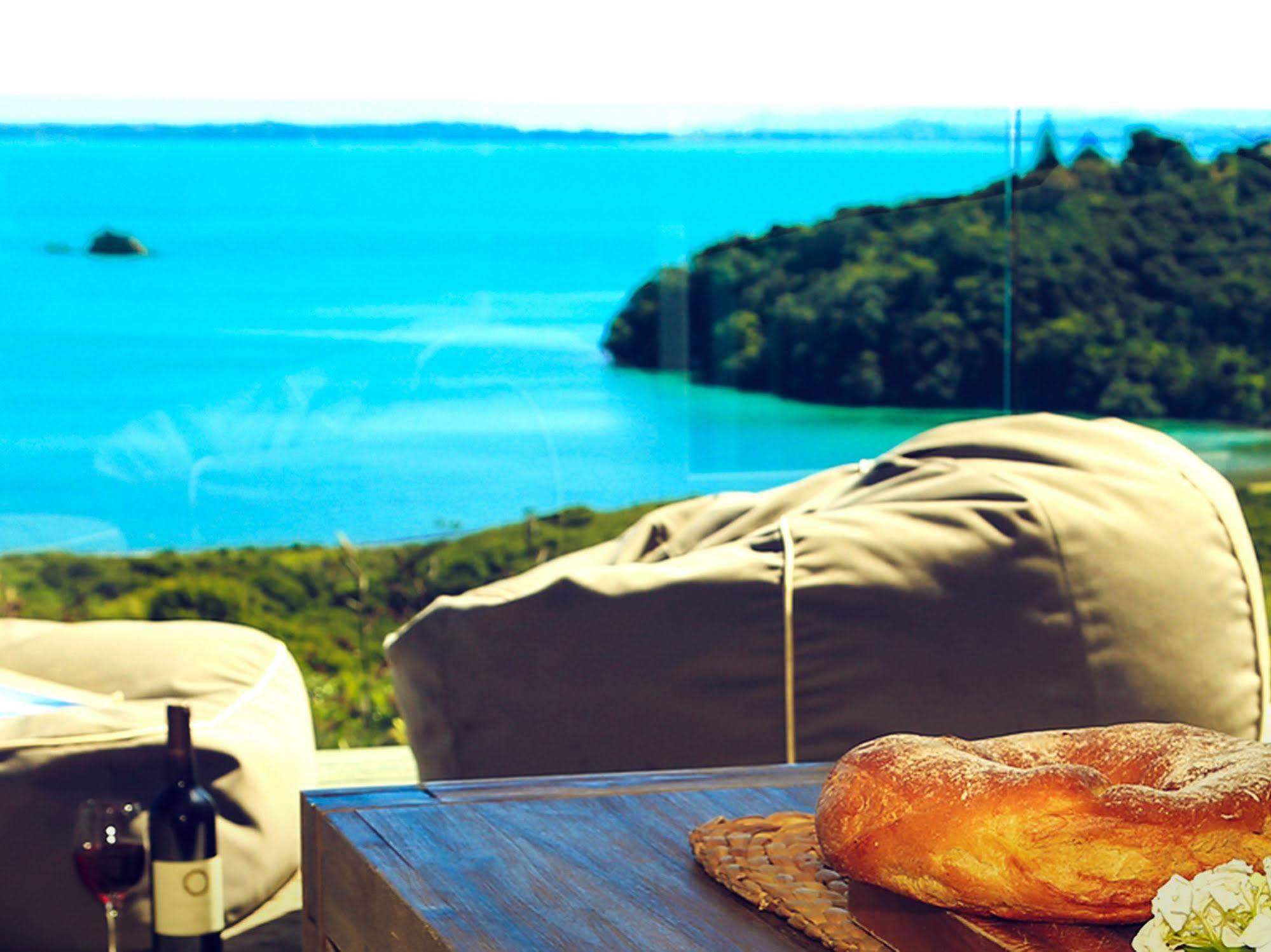 Koi Roc Waiheke Island Accommodation ภายนอก รูปภาพ